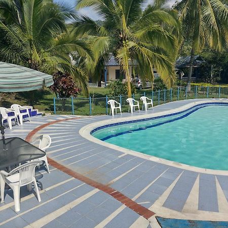 Hotel Campestre El Salitre Villeta Ngoại thất bức ảnh